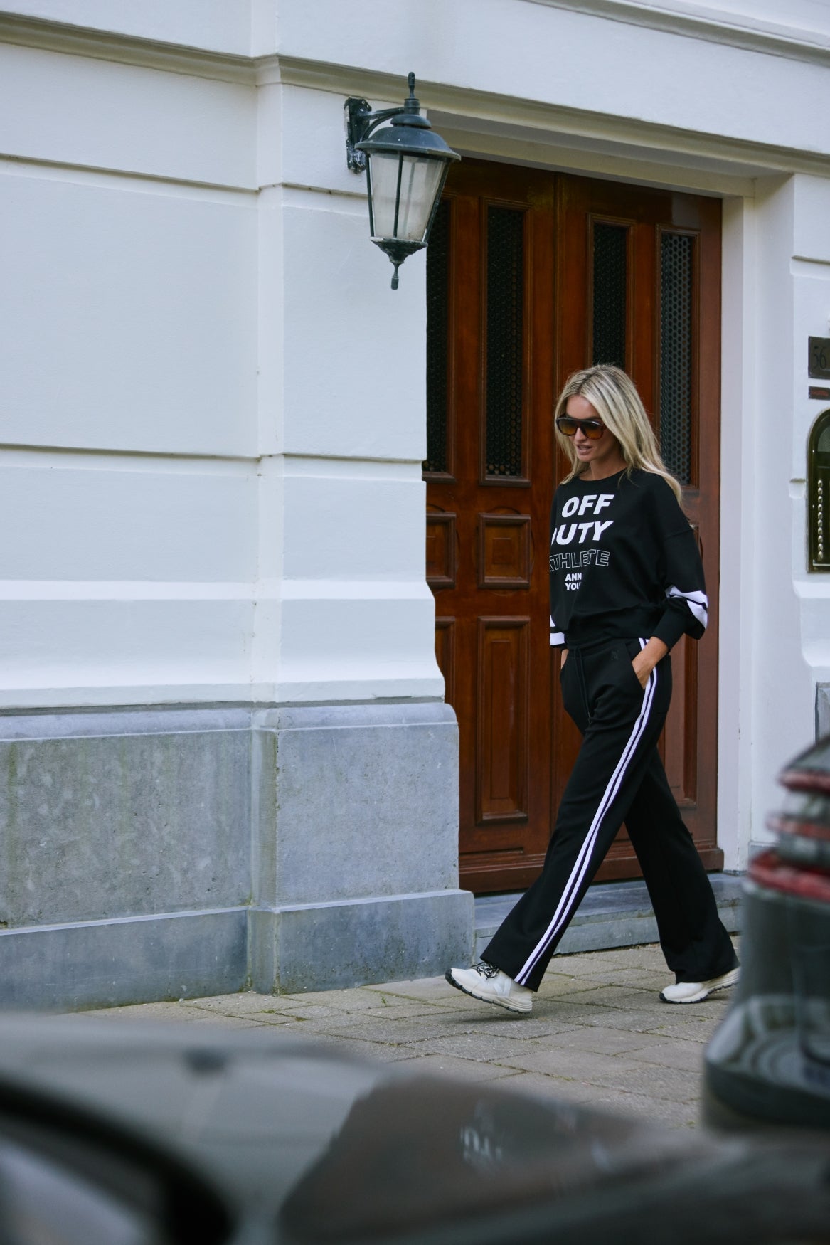 Daily | black