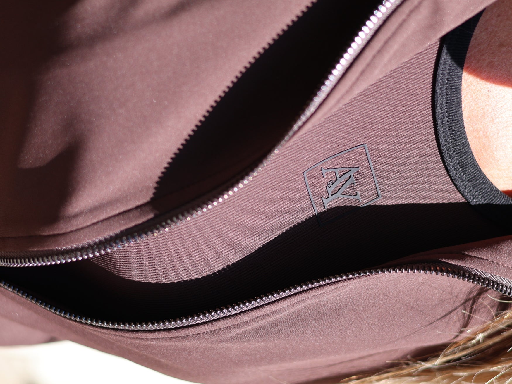Ally | espresso-black