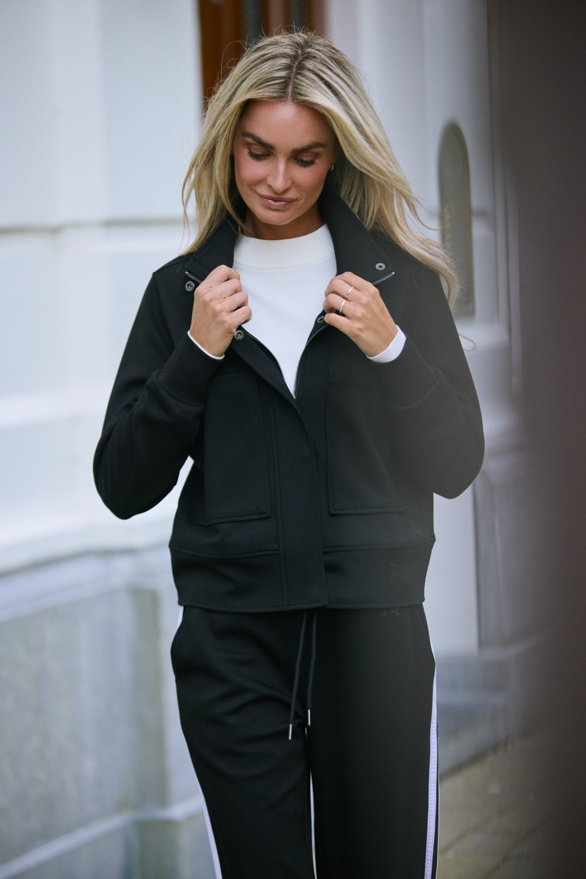 Alyson | black