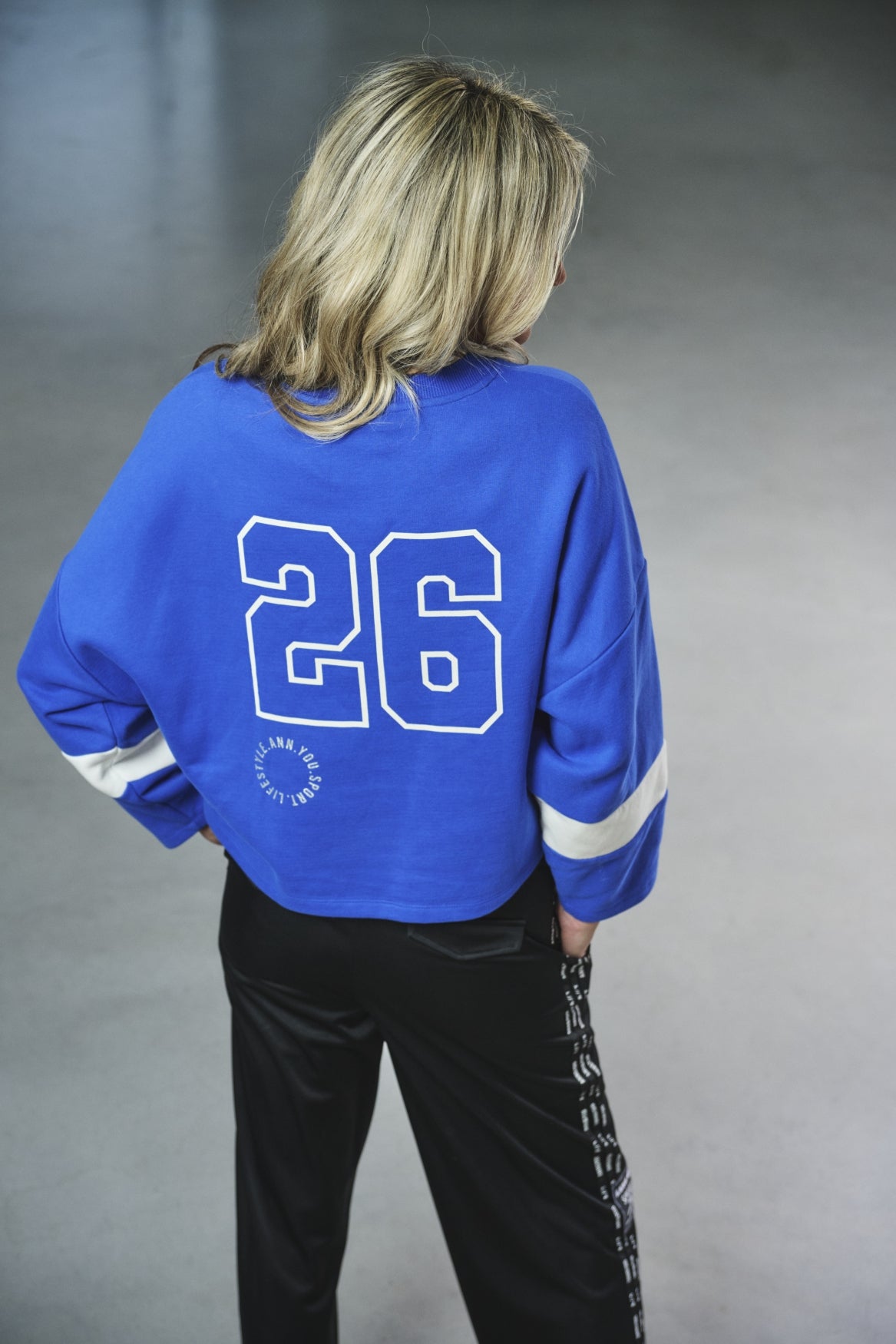 Lux | blue-offwhite